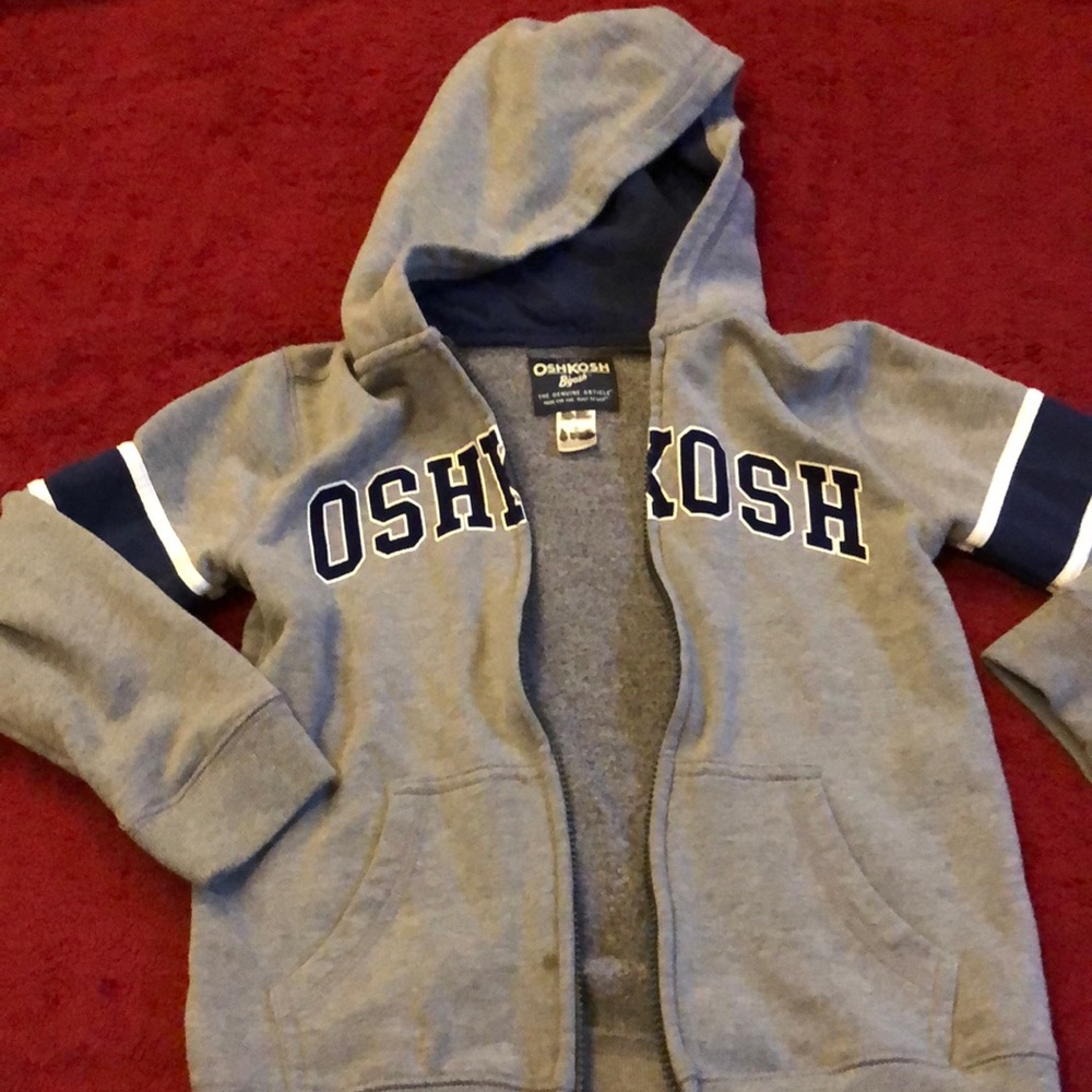 OshKosh B’gosh jacket grey, boys size 8 with pockets, zipper and hood